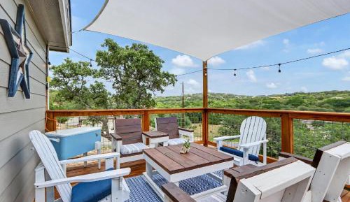 Three-Bedroom Holiday Home 