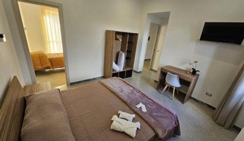 Two-Bedroom Suite