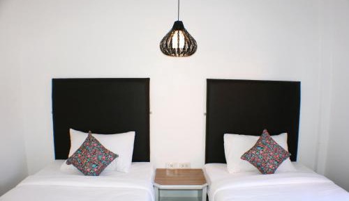 Twin Room with Private Bathroom