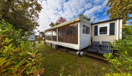 Three-Bedroom Superior Apartment