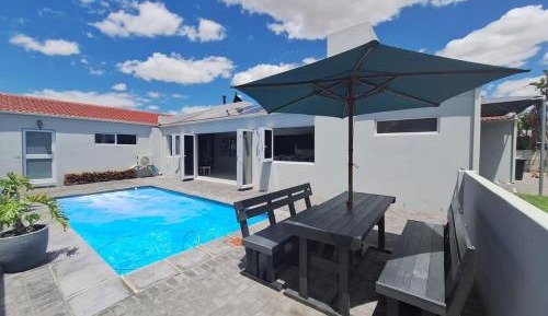 Three-Bedroom Holiday Home 