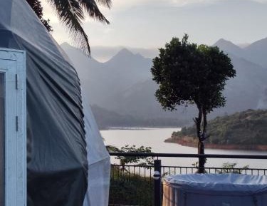 Double Room with Lake View