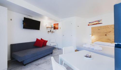 Apartment with Garden View