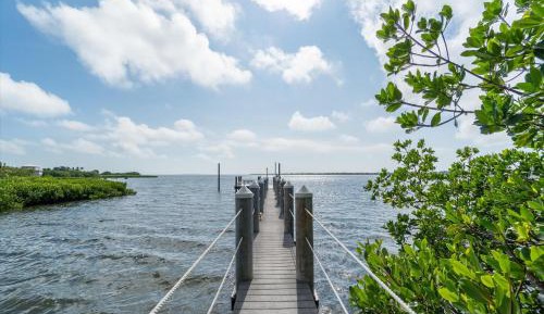 Three-Bedroom Holiday Home 