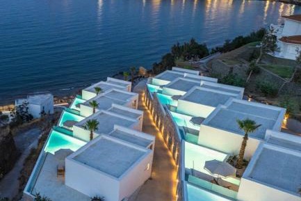 Suite with Private Pool