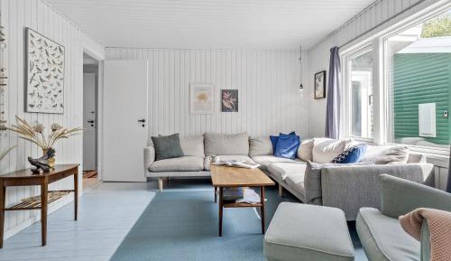 Five-Bedroom Holiday Home
