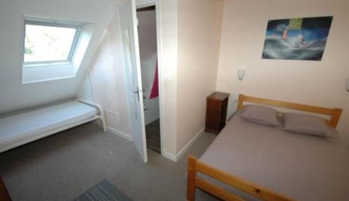 Apartment with Mountain View