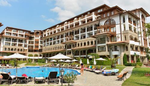 Studio with Pool View