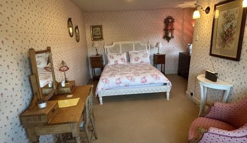 Suite with Garden View
