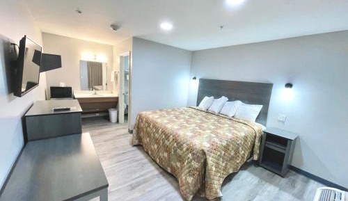 Queen Room