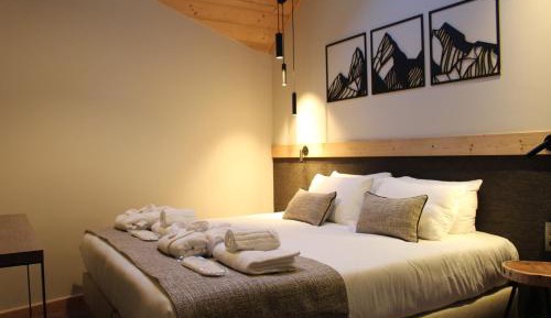 Five-Bedroom Apartment