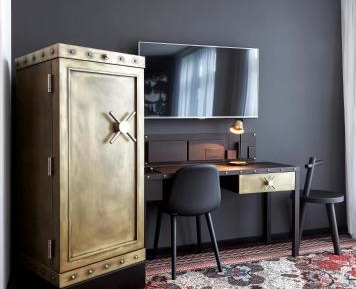 Premium King Room