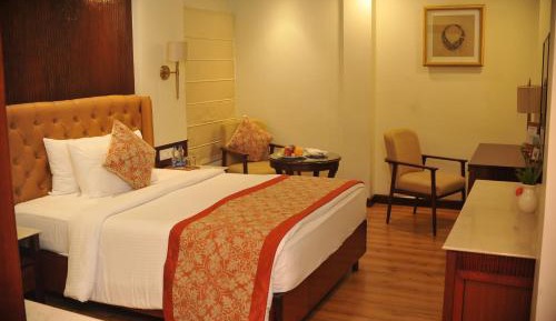 Deluxe Room - Complimentary Hi-Tea & Welcome drink ,20% off on 90 min couple's spa, Happy hours with 25% off on F&B service, 10% off on Ala carte, 20% off on Laundry upto 1 Pc,  Complimentary CI( upto 3hrs)-CO( upto 2hrs) ( subject to avail)