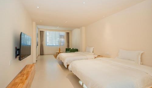 Twin Room with Bath