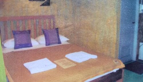 Single Room with Private Bathroom
