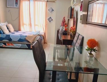 Studio Apartment with Queen Bed