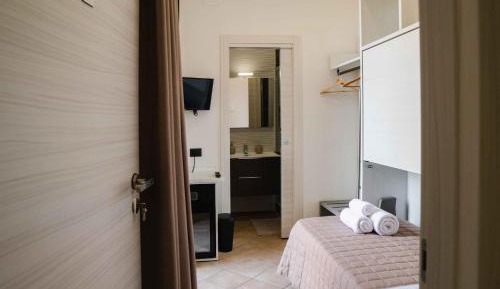 Single Room with Private Bathroom