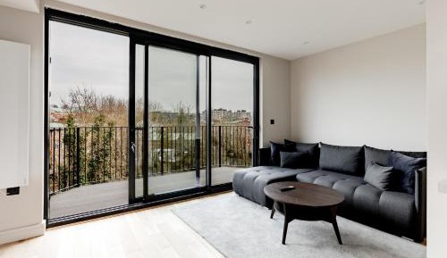 Three-Bedroom Apartment with Balcony