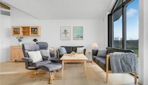 Four-Bedroom Holiday Home