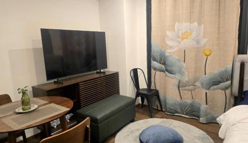 Studio with Balcony