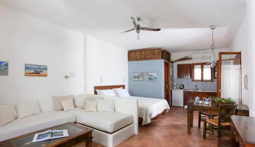 Grand Studio with Sea View (2 -4 Adults)