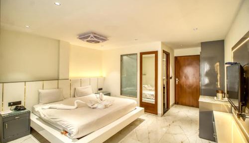 Queen Room