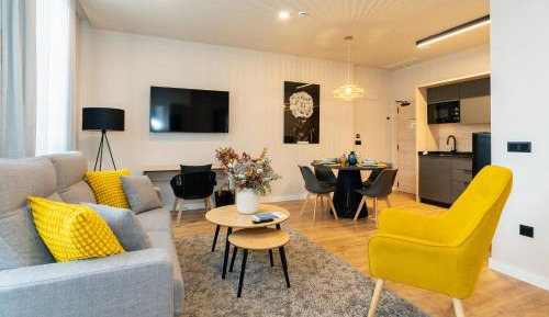 Superior Family Room