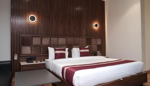 Superior King Suite