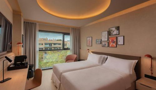 Preferred Twin Room with City View 
