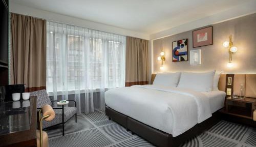 Superior King Room