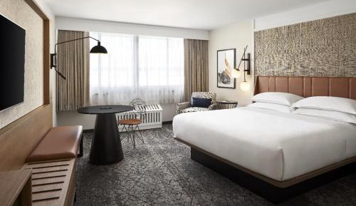 Club level, Guest room, 1 King, High floor