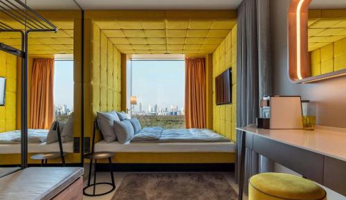 Smart Room - Skyline View