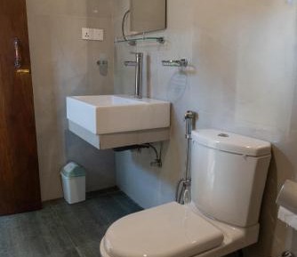Twin Room with Private Bathroom