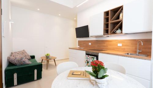 Two-Bedroom Deluxe Apartment