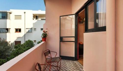 Studio with Balcony