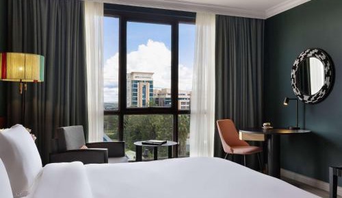 Executive Club Room