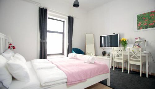 Double or Twin Room with Private Bathroom