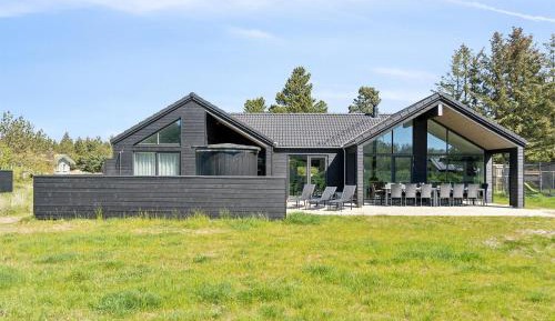 Six-Bedroom Holiday Home