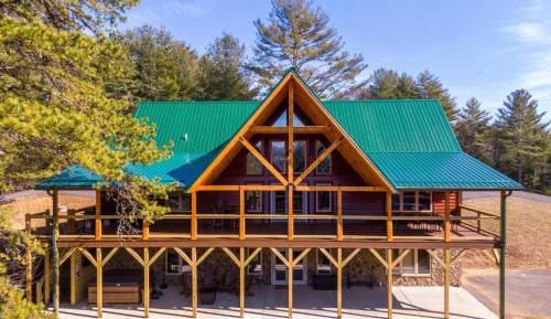 Four-Bedroom Holiday Home