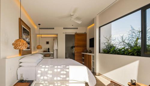 King Room with Balcony