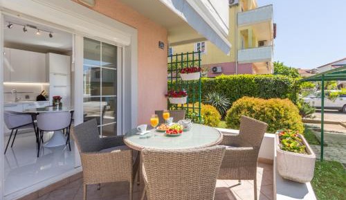 Two Bedroom Apartment 