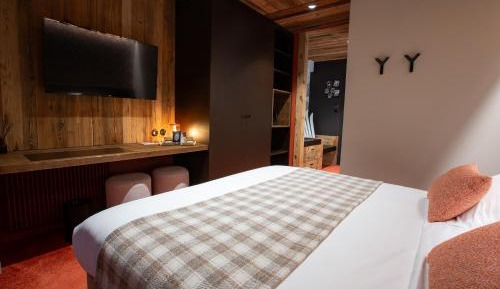 Deluxe Double or Twin Room with Balcony