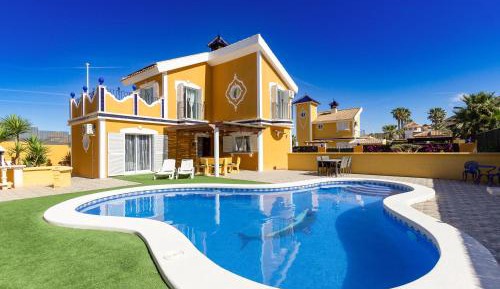 Three-Bedroom Holiday Home 