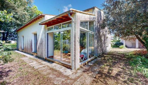 Three-Bedroom Vacation Home 