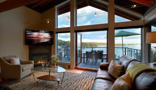 Luxury Three-Bedroom  Suite