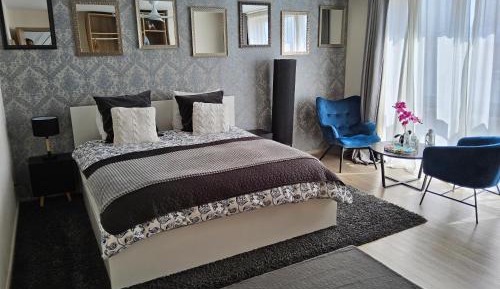 Double Room with Private External Bathroom
