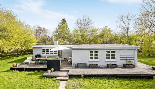 Two-Bedroom Holiday Home