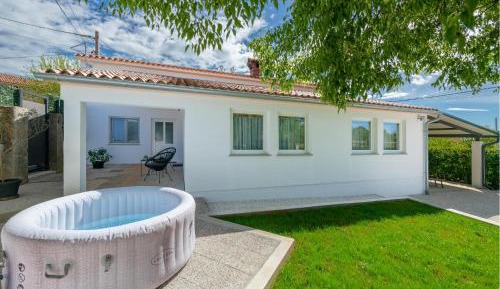 Two-Bedroom Holiday Home