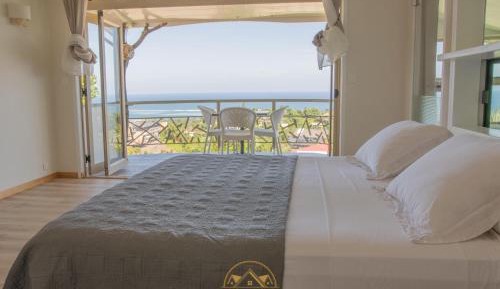 Double Room with Balcony and Sea View