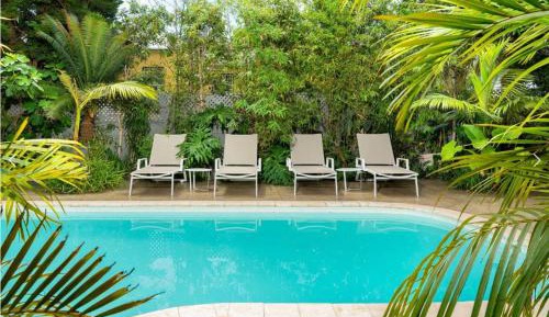 Superior - King/Twin With balcony and Kitchenette